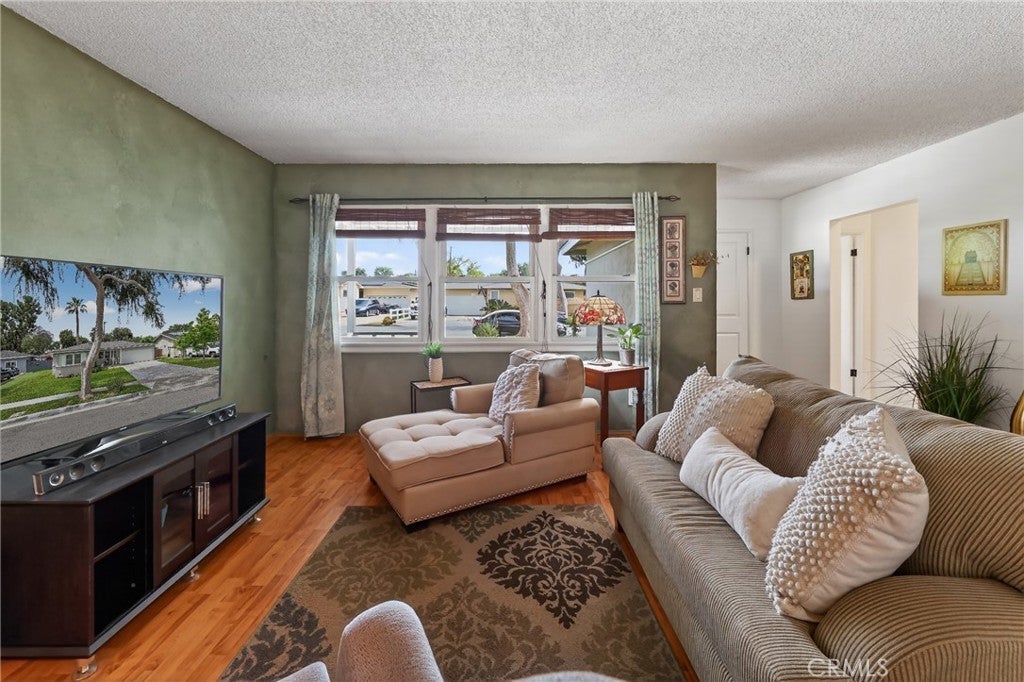 Photo of Listing #PW26070645