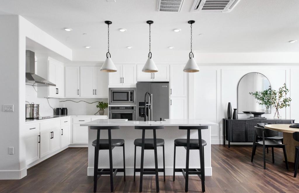 Photo of Listing #ML82041628