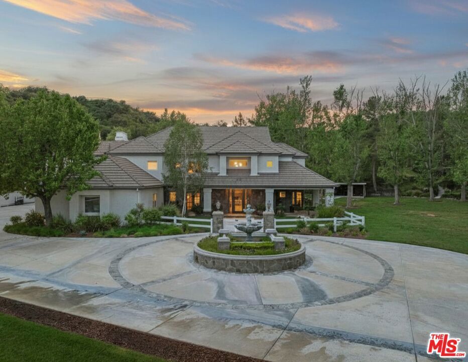 Photo of Listing #26673471