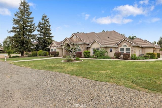 1928 S Shirk, Visalia