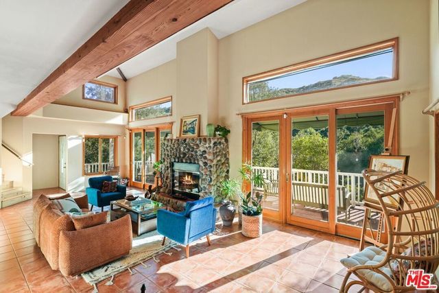 774 Old Topanga Canyon Road, Topanga