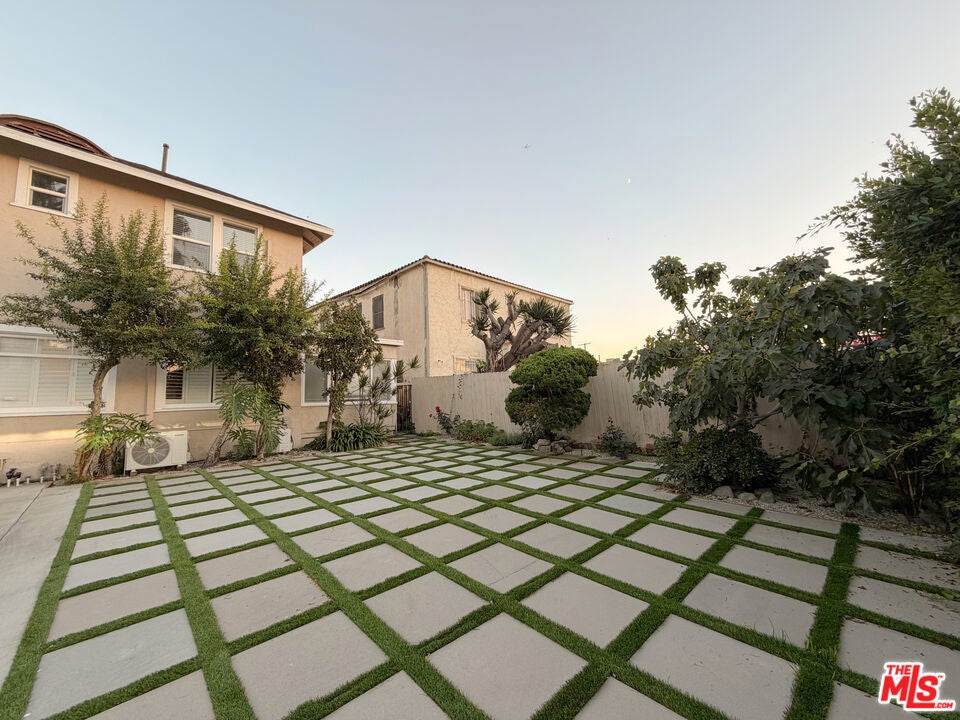 Photo of Listing #26673511