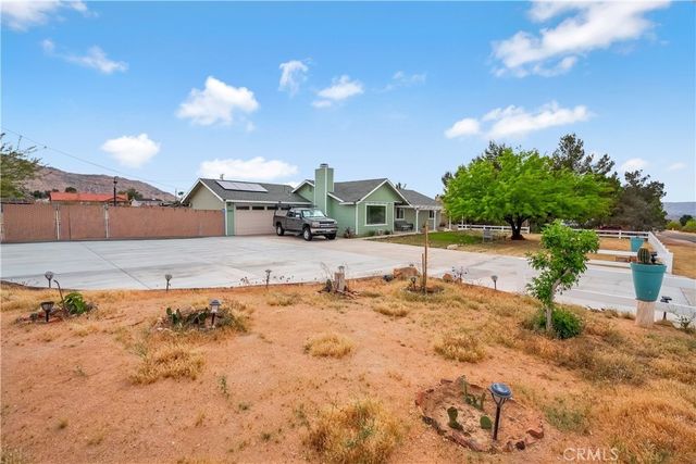 17133 Mesquite Rd, Apple Valley