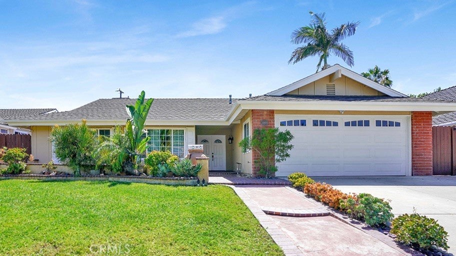 Photo of Listing #OC26065585