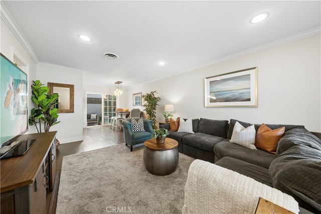 2414 Niagara, Costa Mesa