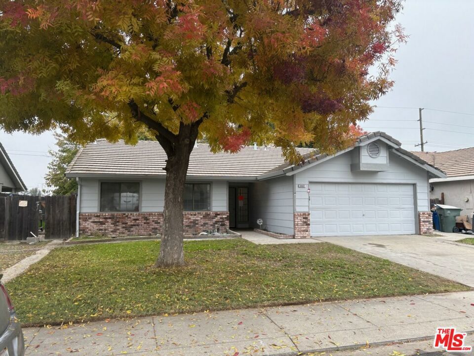 Photo of Listing #25623175