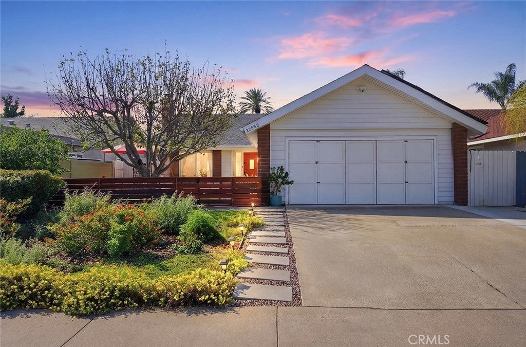 Photo of Listing #OC26069383