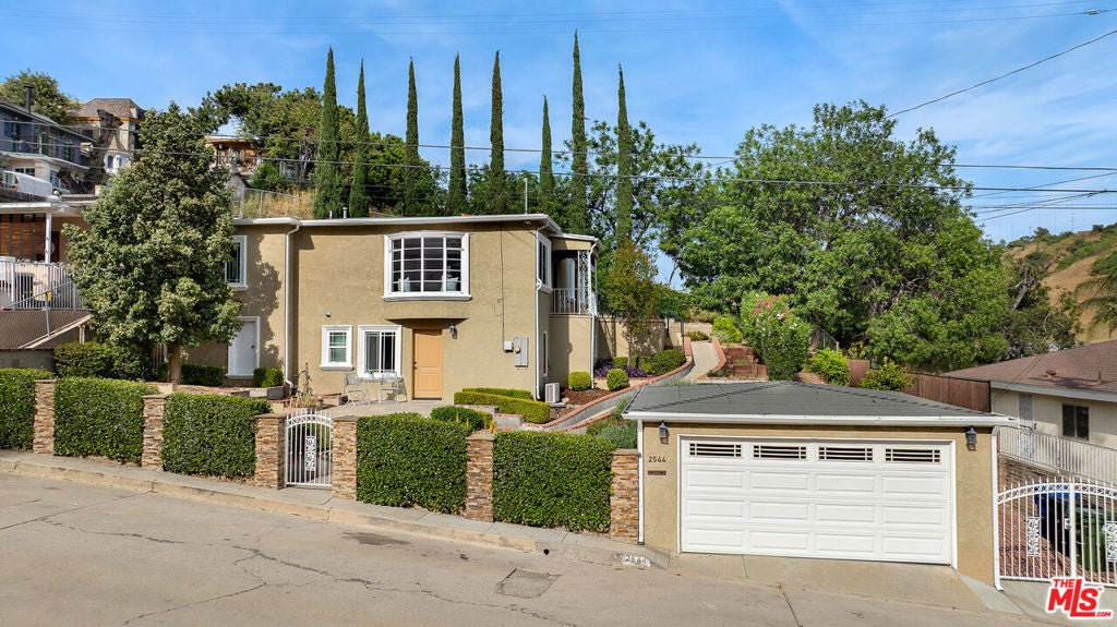 Photo of Listing #26673591