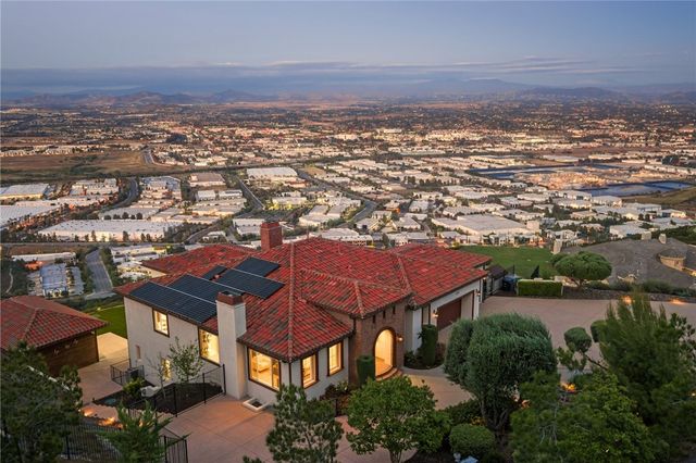 42365 Vista Montana Court, Temecula