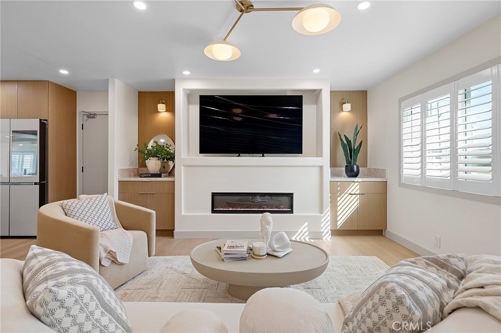 Photo of Listing #PW26073272