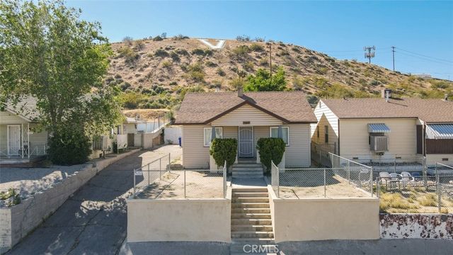 15461 Hesperia Road, Victorville