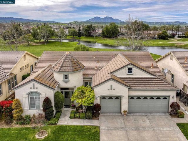 211 Benoni Ln, Brentwood