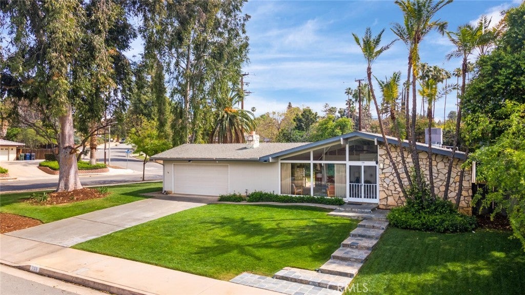 Photo of Listing #IG26073223