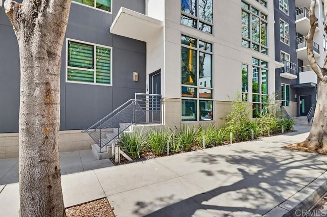 425 W Beech St # 226, San Diego