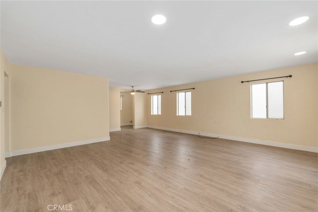 Photo of Listing #IV26072376