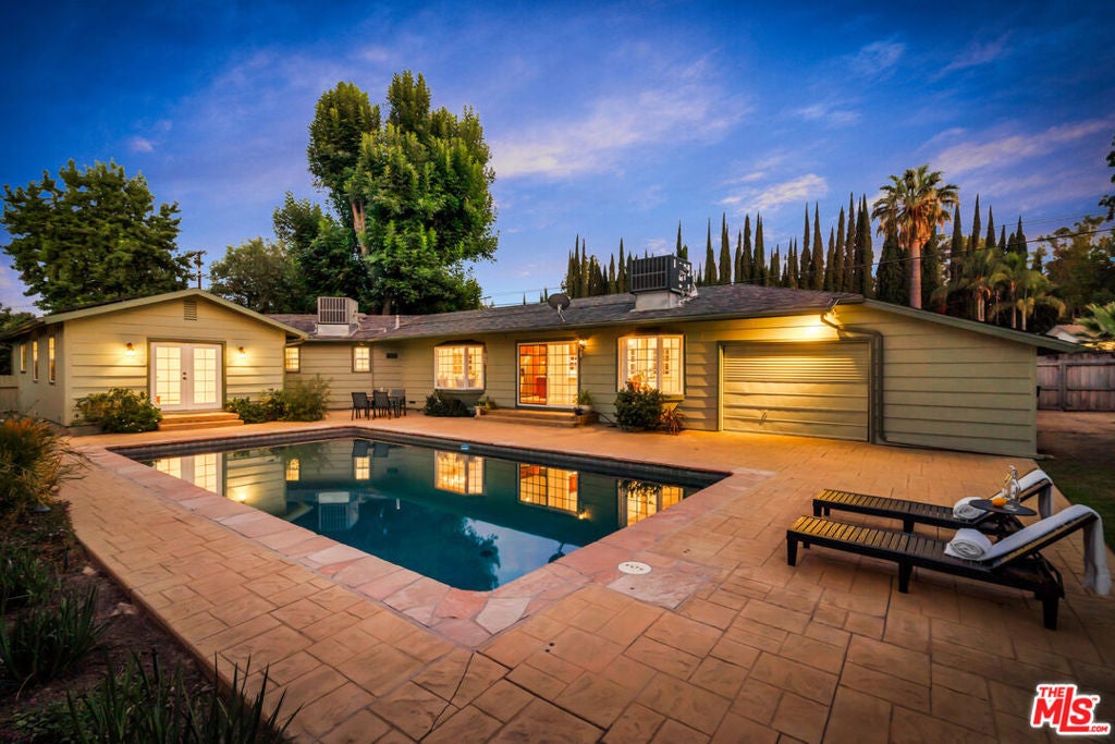 Photo of Listing #26674211