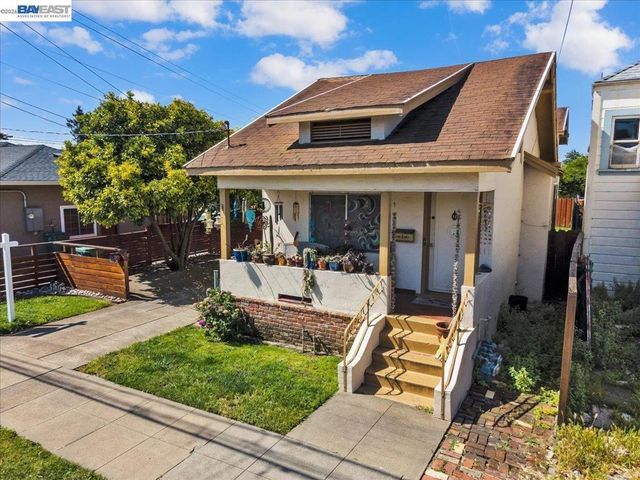 3208 Washington St, Alameda