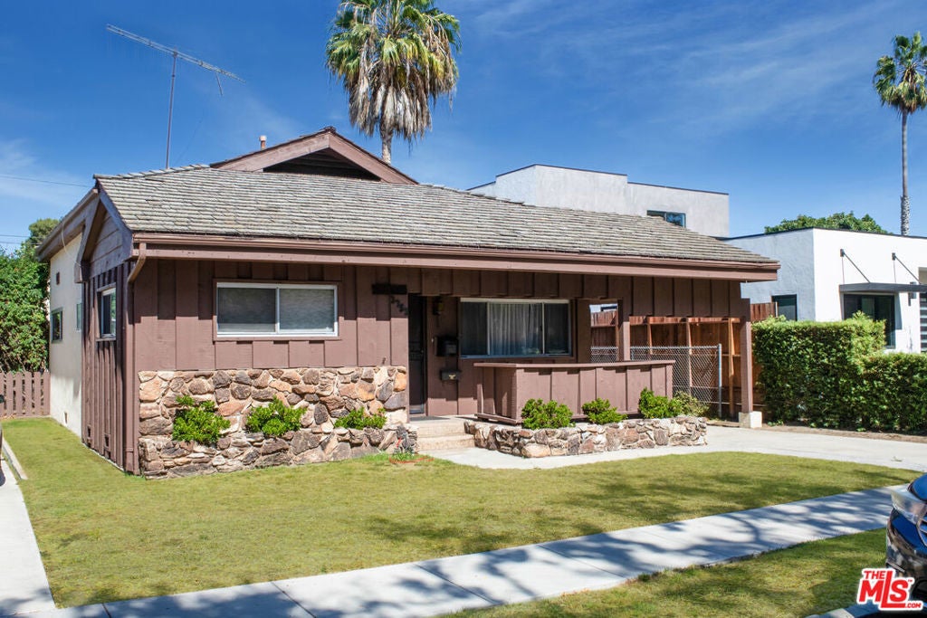 Photo of Listing #26674175