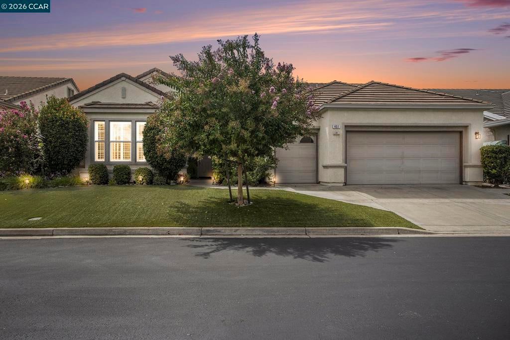 Photo of Listing #41129900