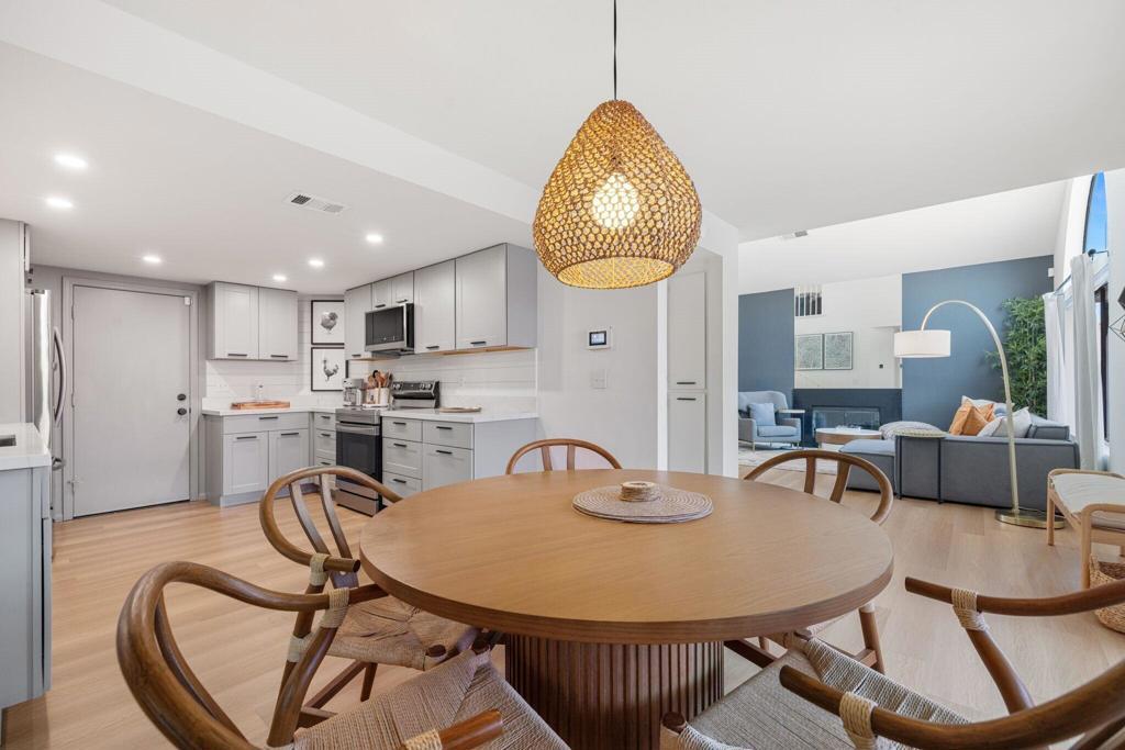 Photo of Listing #219145970DA