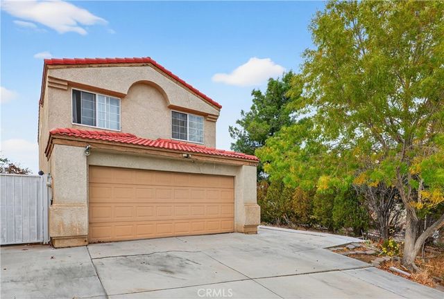 12824 Appian, Victorville