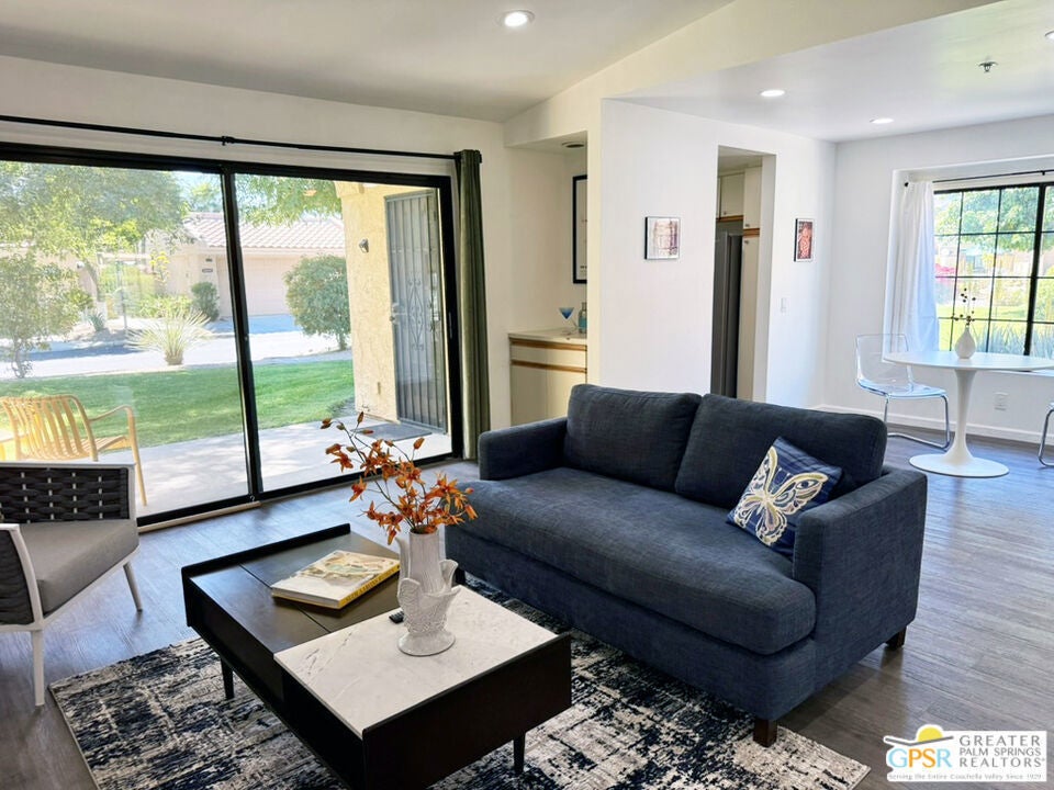 Photo of Listing #26675937PS