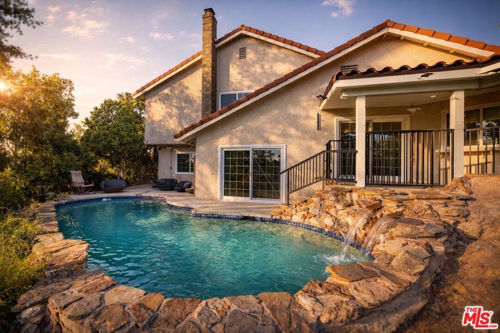 Photo of Listing #26673637