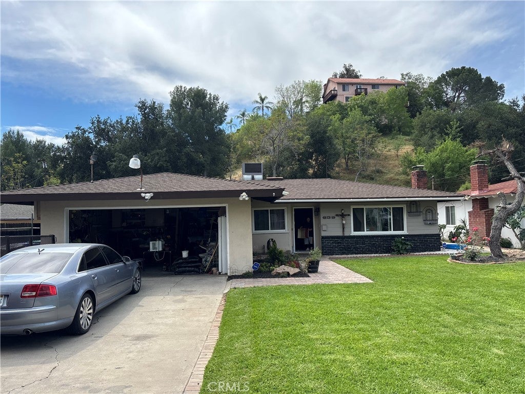 Photo of Listing #IV26074648