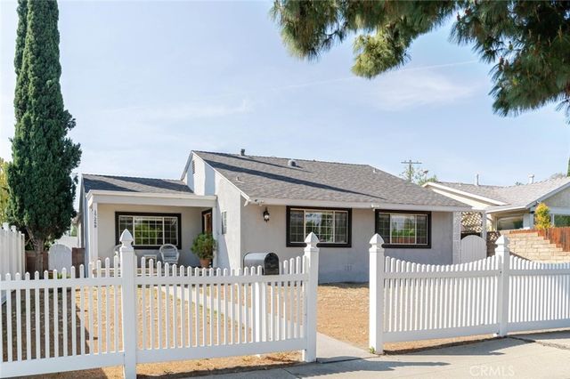 17268 San Fernando Mission Boulevard, Granada Hills