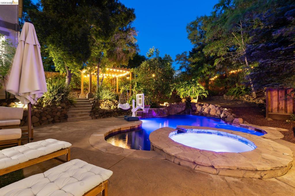 Photo of Listing #41129977