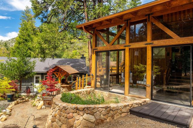 25106 Rim Rock Road, Idyllwild