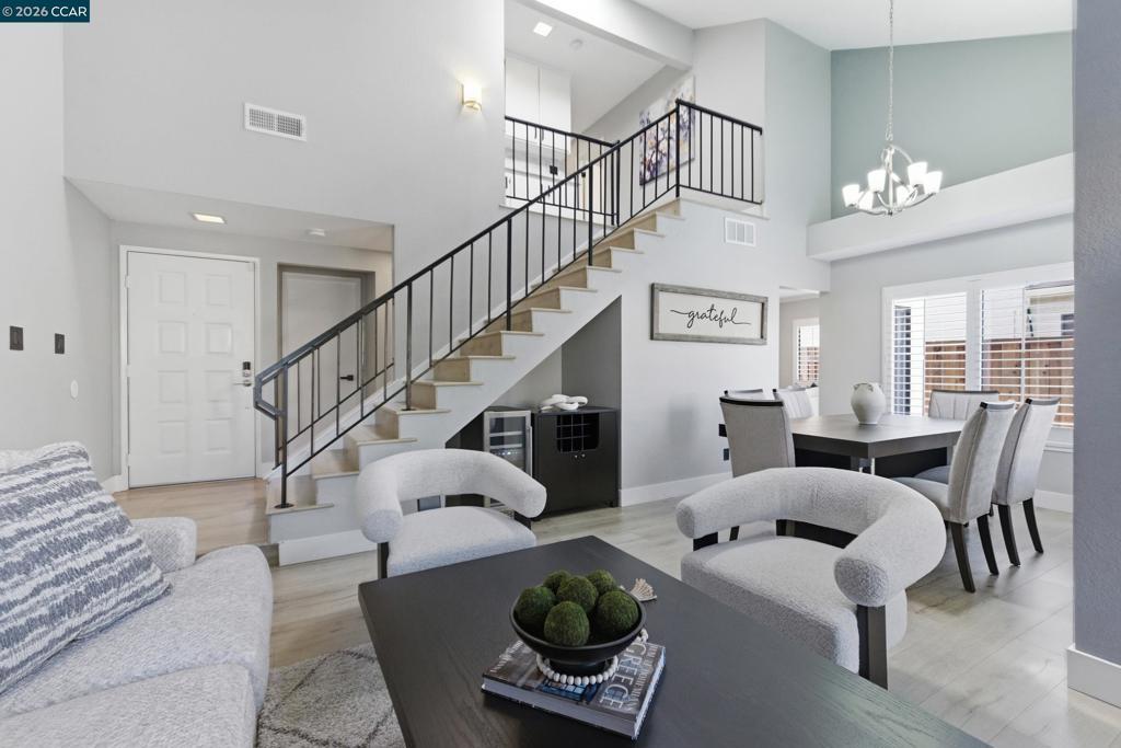 Photo of Listing #41129998