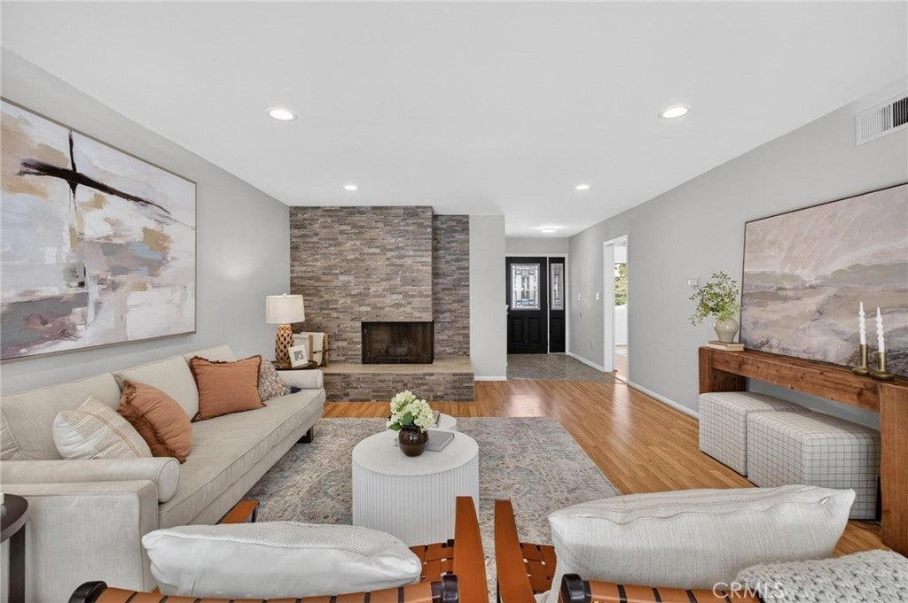 Photo of Listing #WS26075022