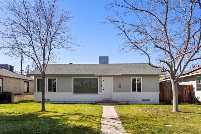 209 Cypress, Bakersfield