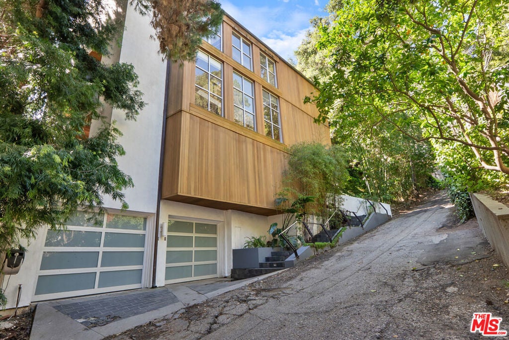 Photo of Listing #26681191