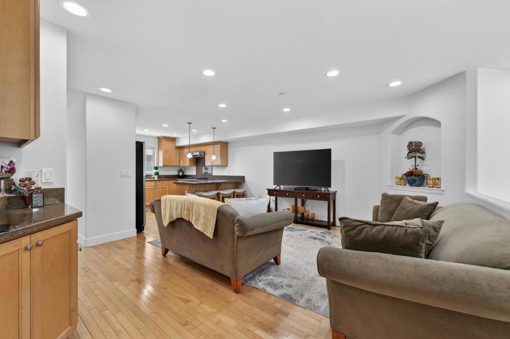 Photo of Listing #ML82042049