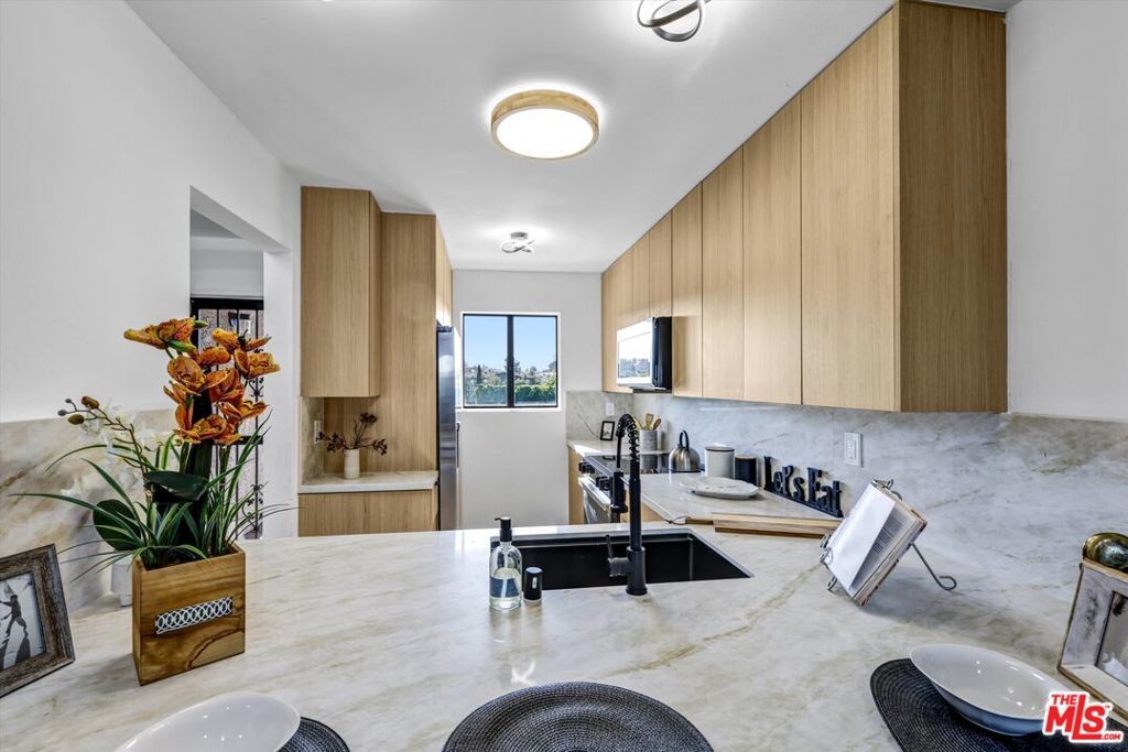 Photo of Listing #26680473