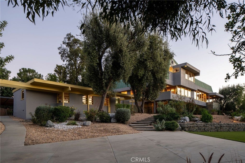 Photo of Listing #SR26075151