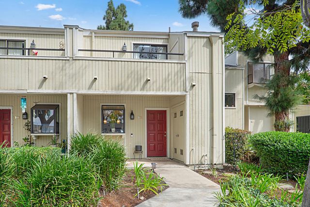 682 Sycamore Avenue, Claremont