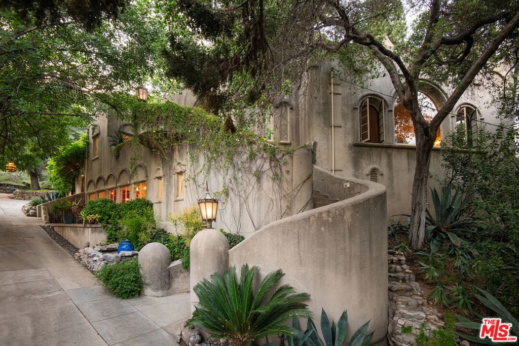 Photo of Listing #26677577