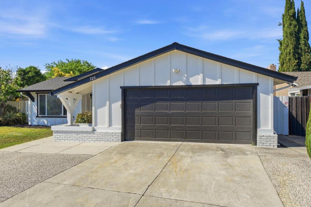 Photo of Listing #ML82042117