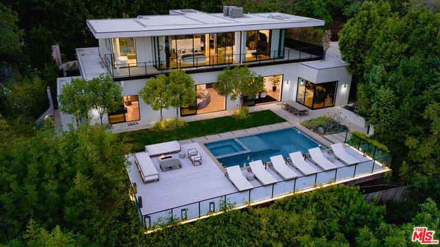 1723 Rising Glen Road, Los Angeles