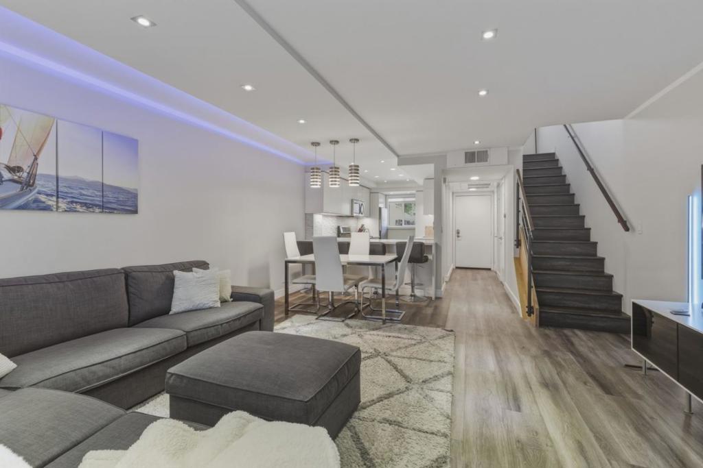 Photo of Listing #ML82042118