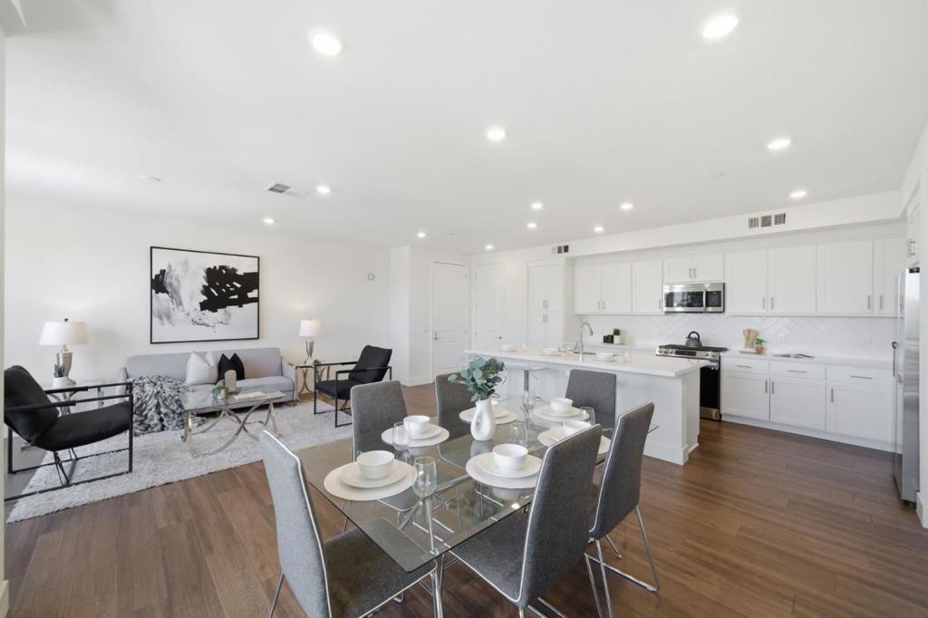 Photo of Listing #ML82033591