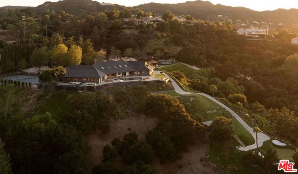 Photo of Listing #26684005