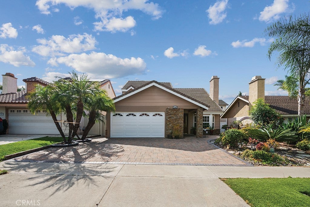 Photo of Listing #OC26047373