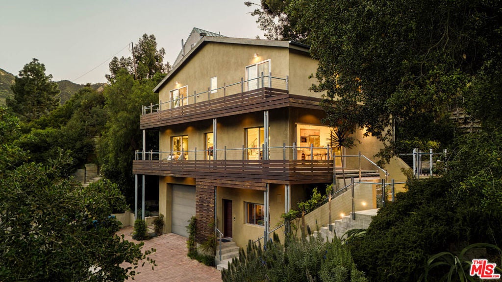 Photo of Listing #26681147