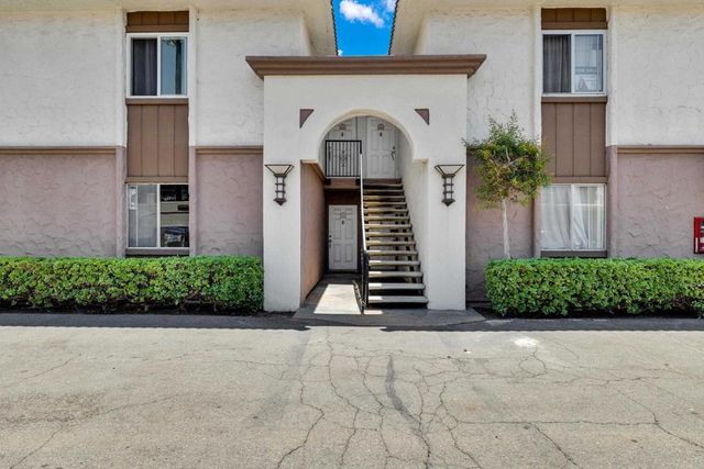 10235 Madrid Way # 114, Spring Valley