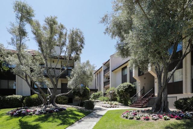 226 W Edith Avenue # 20, Los Altos