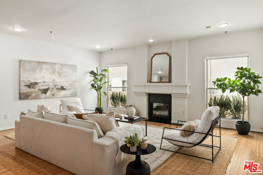 12011 Goshen Avenue # 103, Los Angeles